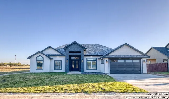 14 Hope Place Uvalde, TX 78801