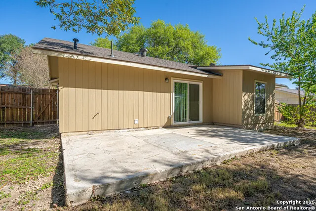 7814 Oak Forest Live Oak, TX 78233