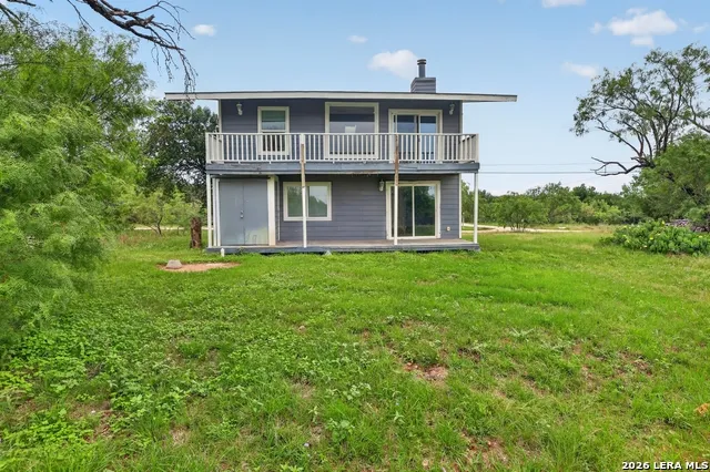 414 MEDINA DR Bandera, TX 78003