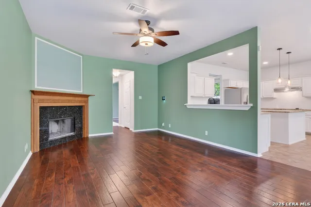 946 RIVERSTONE DR San Antonio, TX 78258
