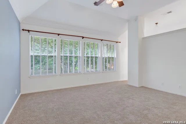 946 RIVERSTONE DR San Antonio, TX 78258