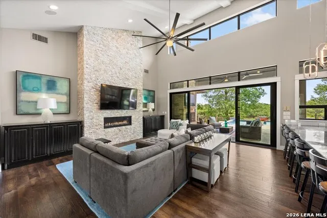 117 BITTER SPGS Boerne, TX 78006