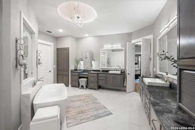 117 BITTER SPGS Boerne, TX 78006