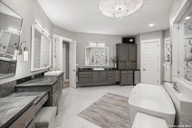 117 BITTER SPGS Boerne, TX 78006