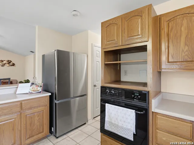 105 Whispering Oaks Dr Adkins, TX 78101