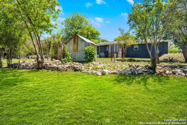 212 Way Ingram, TX 78025