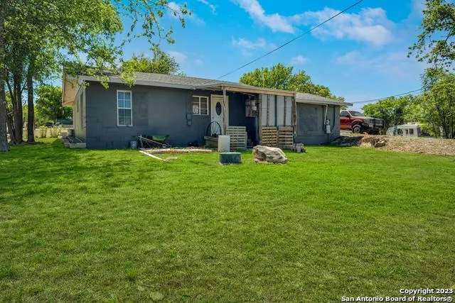 212 Way Ingram, TX 78025