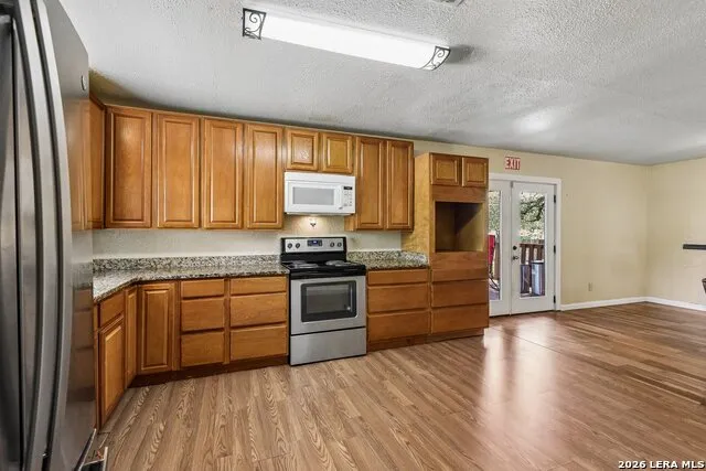 1281 County Road 6723 Natalia, TX 78059