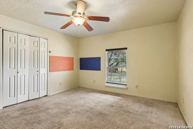 1281 County Road 6723 Natalia, TX 78059