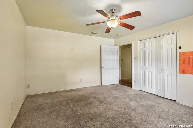 1281 County Road 6723 Natalia, TX 78059