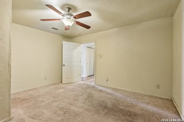 1281 County Road 6723 Natalia, TX 78059