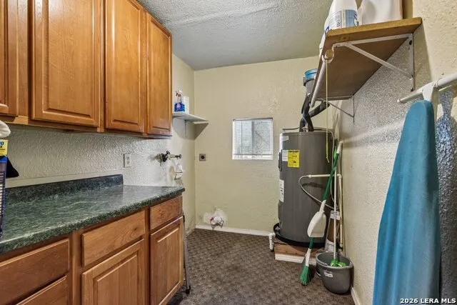 1281 County Road 6723 Natalia, TX 78059