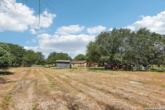 1281 County Road 6723 Natalia, TX 78059