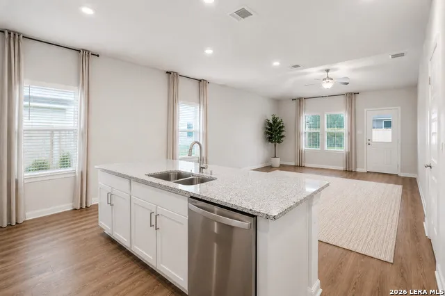 827 Laurel Run San Antonio, TX 78219