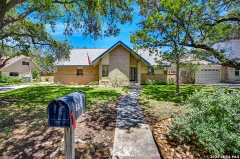 615 SERENADE DR