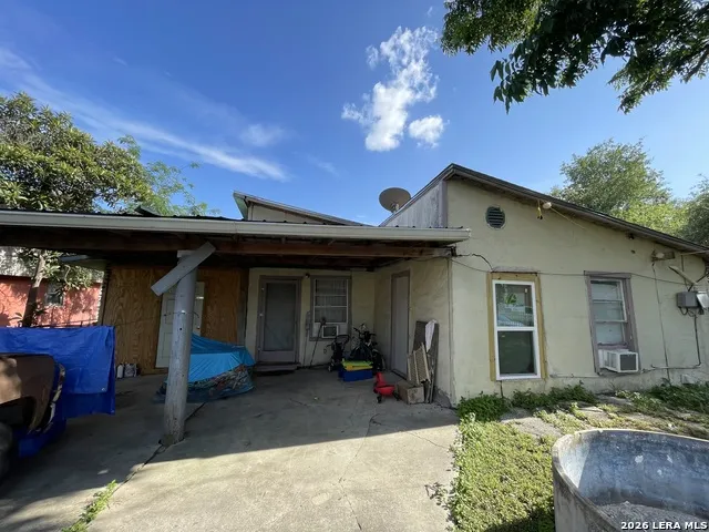 330 BRADLEY ST. San Antonio, TX 78211