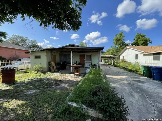 330 BRADLEY ST. San Antonio, TX 78211