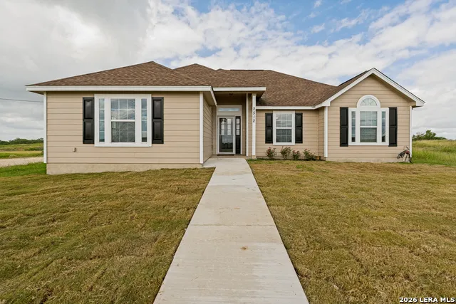 2512 SCHWAB RD Seguin, TX 78155