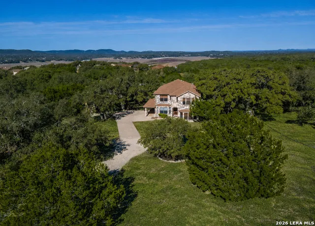 988 SUMMIT RD Lakehills, TX 78063
