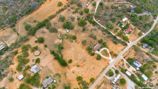 144 OAK PARK RD Adkins, TX 78101