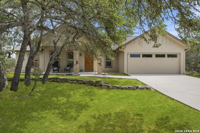 111 Swallow Ct Canyon Lake, TX 78133