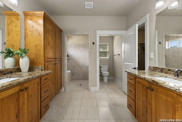 111 Swallow Ct Canyon Lake, TX 78133