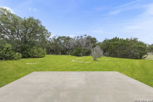 111 Swallow Ct Canyon Lake, TX 78133