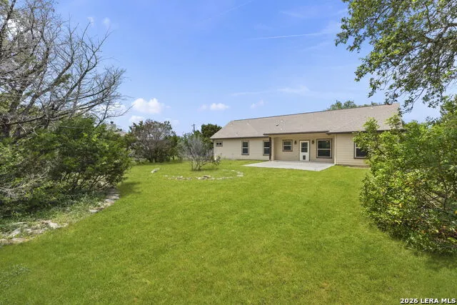 111 Swallow Ct Canyon Lake, TX 78133