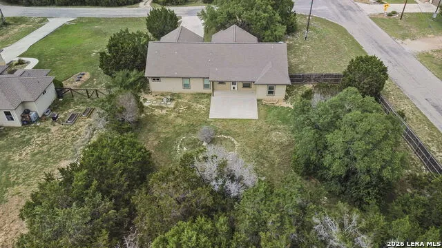 111 Swallow Ct Canyon Lake, TX 78133
