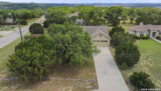 111 Swallow Ct Canyon Lake, TX 78133