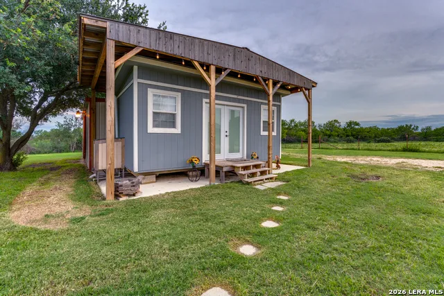 337 DEWEY LN Seguin, TX 78155