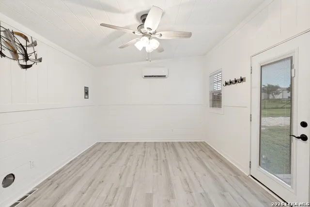 337 DEWEY LN Seguin, TX 78155