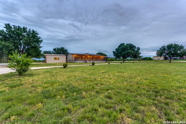 337 DEWEY LN Seguin, TX 78155