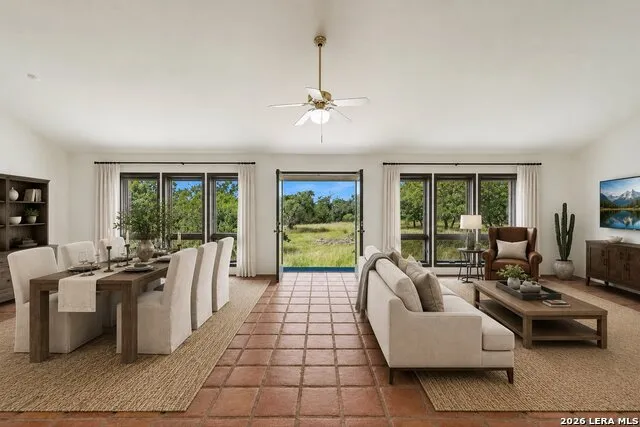 104 Sendero Arbolado Wimberley, TX 78676