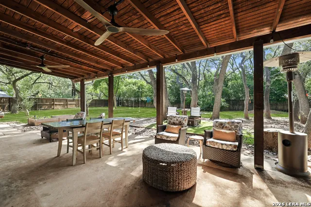 146 CANYON CREEK DR Hollywood Park, TX 78232
