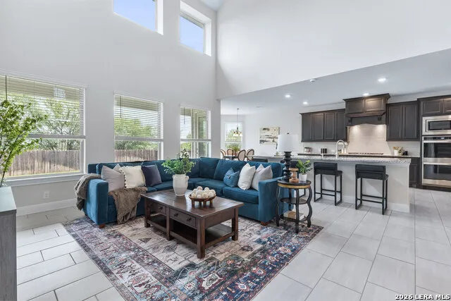 309 Valiant Valley Cibolo, TX 78108