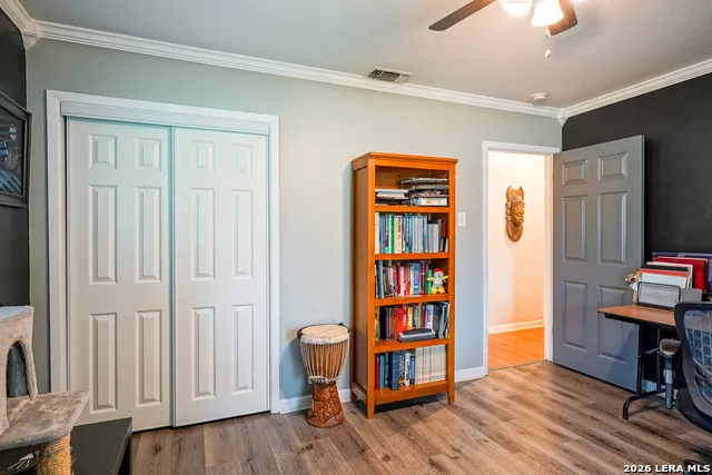 622 Sunhaven Dr Windcrest, TX 78239
