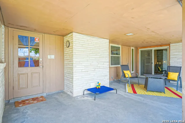 622 Sunhaven Dr Windcrest, TX 78239
