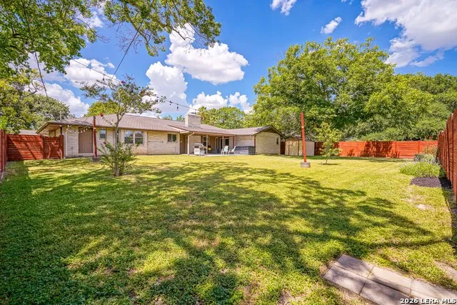622 Sunhaven Dr Windcrest, TX 78239