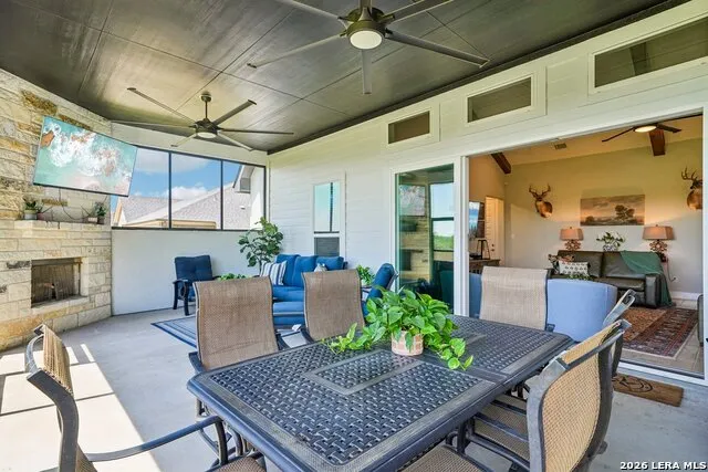 209 ENGLEWOOD LN Castroville, TX 78009