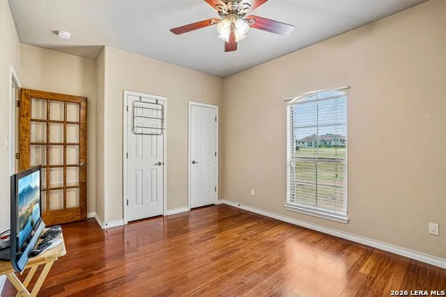 108 Medora Branch Floresville, TX 78114