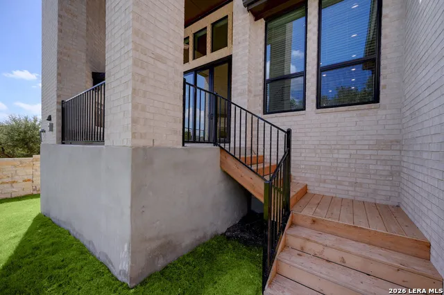 141 BIGTOOTH MAPLE LN San Marcos, TX 78666
