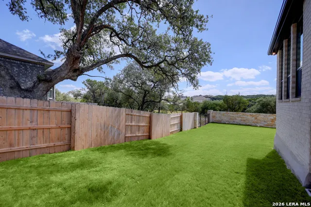 141 BIGTOOTH MAPLE LN San Marcos, TX 78666