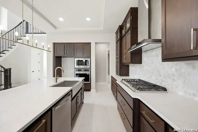 141 BIGTOOTH MAPLE LN San Marcos, TX 78666