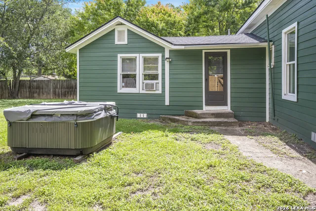 114 SHORT ST Boerne, TX 78006