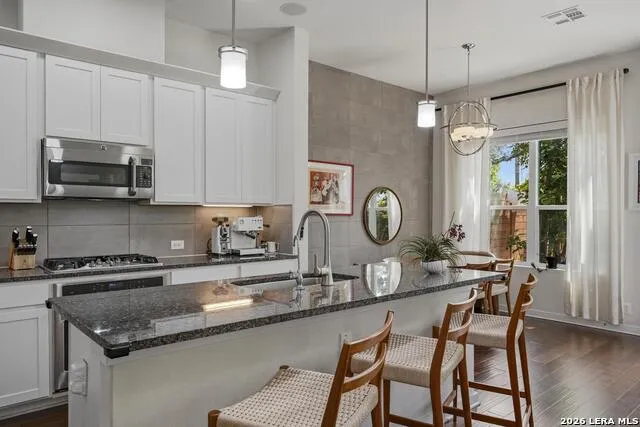 7914 Roanoke #UNIT 26 San Antonio, TX 78240