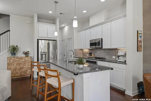 7914 Roanoke #UNIT 26 San Antonio, TX 78240