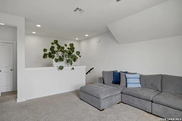 7914 Roanoke #UNIT 26 San Antonio, TX 78240