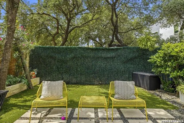 7914 Roanoke #UNIT 26 San Antonio, TX 78240