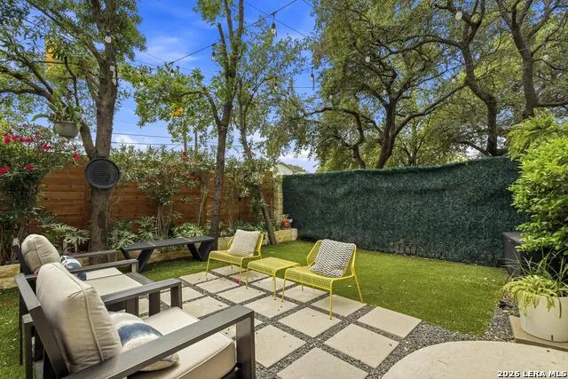 7914 Roanoke #UNIT 26 San Antonio, TX 78240